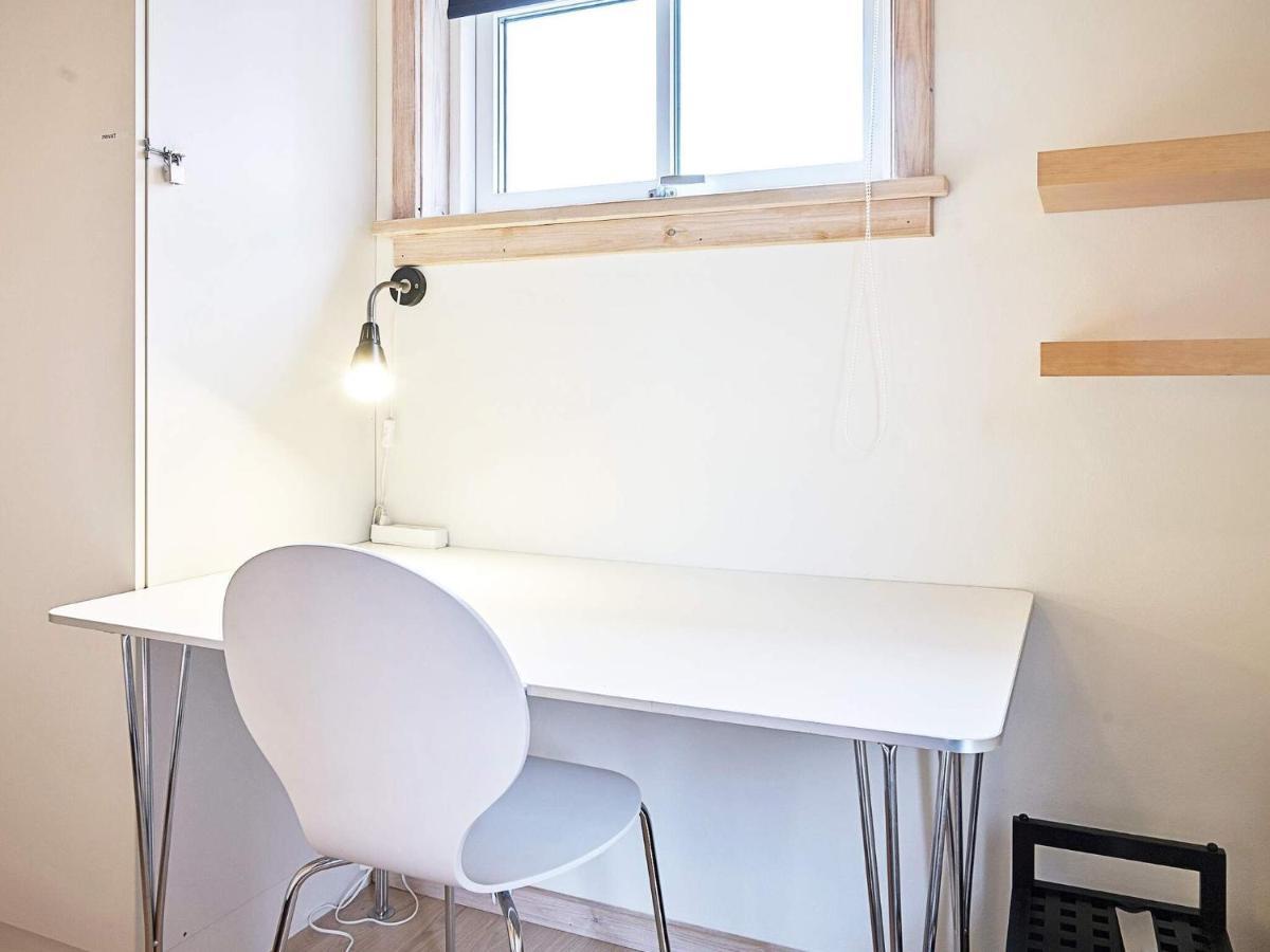 8 Person Holiday Home In Gudhjem Habitación foto